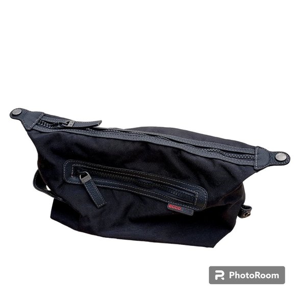 Ecco black & red toiletry travel case - Picture 1 of 6